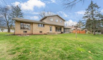 1960 PALISADES Dr, Appleton, WI 54915