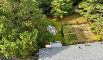 50 Isle Of Capri Rd, Coventry, RI 02816