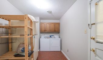 5723 BARTLETT WOODS Dr, Bartlett, TN 38134