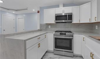 458 High St 3-L, Central Falls, RI 02863