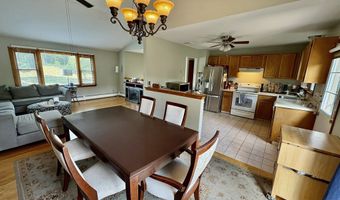 34 Kelly Crest Rd, Branford, CT 06405