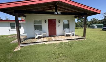 379 Lakepoint Rd, Alford, FL 32420