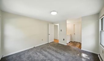 30 Lakeshore Dr, Alloway, NJ 07422