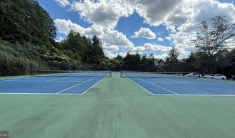 20 MALLARD Ln, Bedminster, NJ 07921