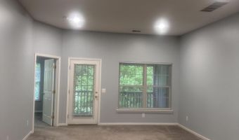 2822 S Knightsbridge Cir, Ann Arbor, MI 48105