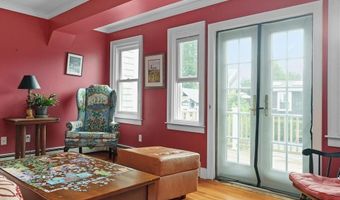 20 Lincoln St, Jamestown, RI 02835