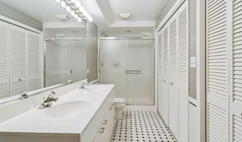 1653 N Belmont Ct, Arlington Heights, IL 60004