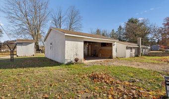 1121 26th St, Allegan, MI 49010
