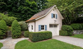 6 Searles Rd, Darien, CT 06820