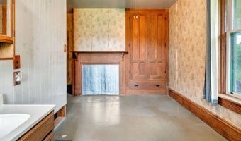 3789 Spring Valley Rd, Alderson, WV 24910