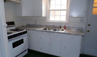 116 Davis St, Bishopville, SC 29010