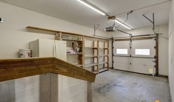 8530 Gordon Cir, Anchorage, AK 99507