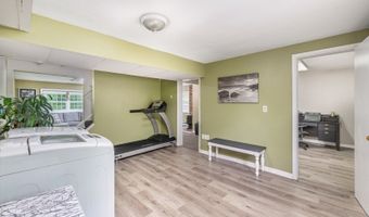 5 Emerald Dr, Alloway, NJ 07422
