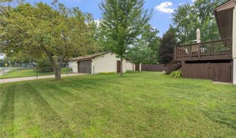 956 Blackoaks Ln, Anoka, MN 55303