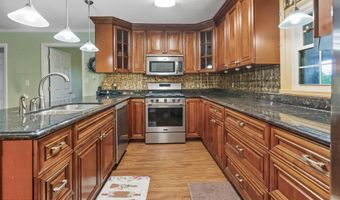 5709 Grove Rd, Bascom, FL 32423