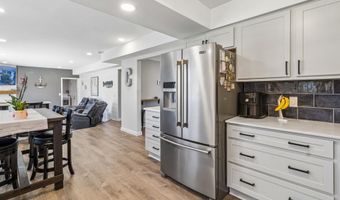 7253 Flamingo Rd, Algonac, MI 48001