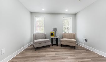 1005 N MOUNT St, Baltimore, MD 21217
