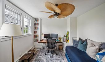 84 Indian Wells Hwy, Amagansett, NY 11930