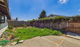 3226 Janes Rd, Arcata, CA 95521