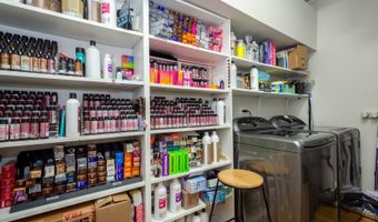 912 Main St, Antioch, IL 60002