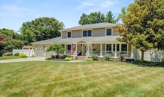 5 Trotter Ter, Belford, NJ 07718