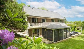 140 Connection St, Newport, RI 02840