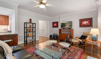 2317 S QUEEN St, Arlington, VA 22202