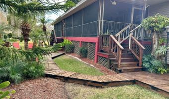 55730 HOLIDAY Cir, Astor, FL 32102