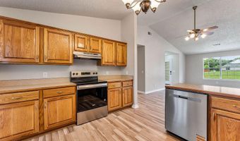 144 Riverview Dr, Anderson, MO 64831