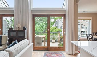 4 SPA CREEK Lndg B3, Annapolis, MD 21403