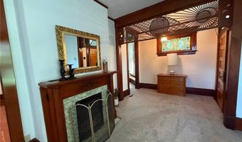 1027 N 4th St, Atchison, KS 66002
