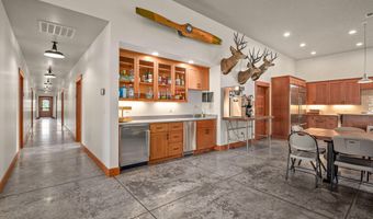 10771 E Langell Valley Rd, Bonanza, OR 97623