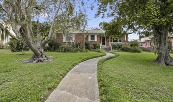 487 Oaklawn Pl, Biloxi, MS 39530