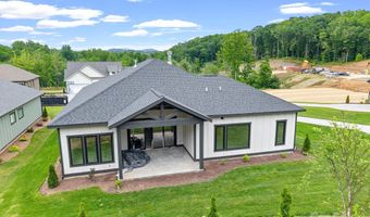 325 Avery Trail Dr 34, Arden, NC 28704