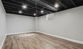 7242 S Honore St, Chicago, IL 60636