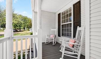 1316 Red Oak Plantation Dr, Ballwin, MO 63021