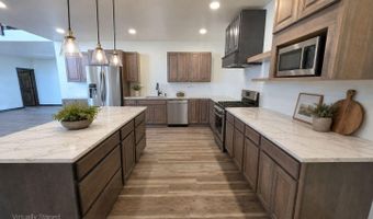 38515 129th St, Aberdeen, SD 57401