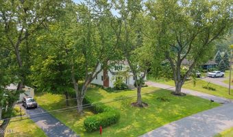 9 Sunset Dr, Altamont, NY 12009