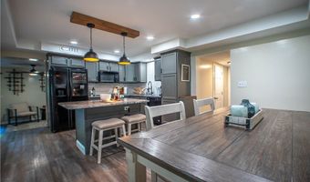 2730 Chelsea Dr, Akron, OH 44312