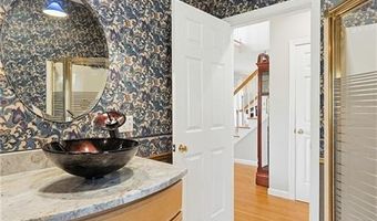 54 Paine Rd, Cumberland, RI 02864