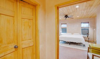 2 Mesa Sea Rd, Arroyo Hondo, NM 87513
