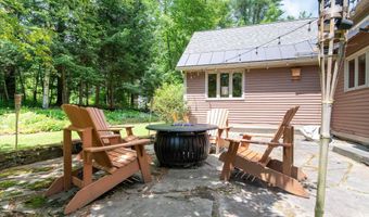 395 Hillwinds Rd, Brattleboro, VT 05301