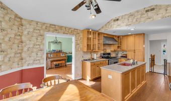 42 Crest Dr, Basking Ridge, NJ 07920
