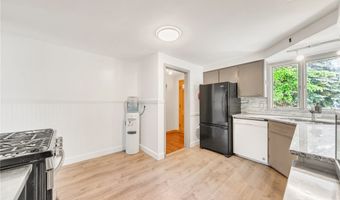 36 Lennox Ave, Amherst, NY 14226