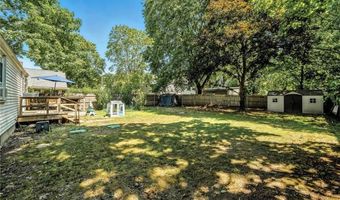 72 Nichols Rd, North Kingstown, RI 02852