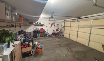 1522 Deerfield Dr, North Liberty, IA 52317