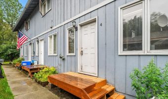 917 E 45th Ct, Anchorage, AK 99503