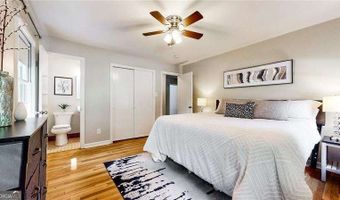 983 N Hls, Decatur, GA 30033