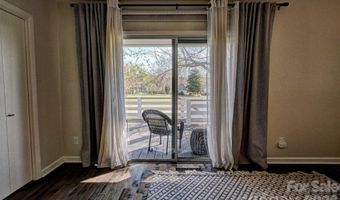 27 Apple Orchard Ln, Lake Wylie, SC 29710