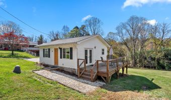 24 Ian River Dr, Asheville, NC 28806